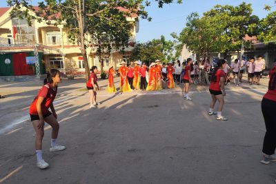 HỘI HỎE PHÙ ĐỔNG- NGÀY HỘI TIẾN BƯỚC LÊN ĐOÀN
